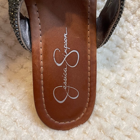 Jessica Simpson flip flops - Picture 3 of 4